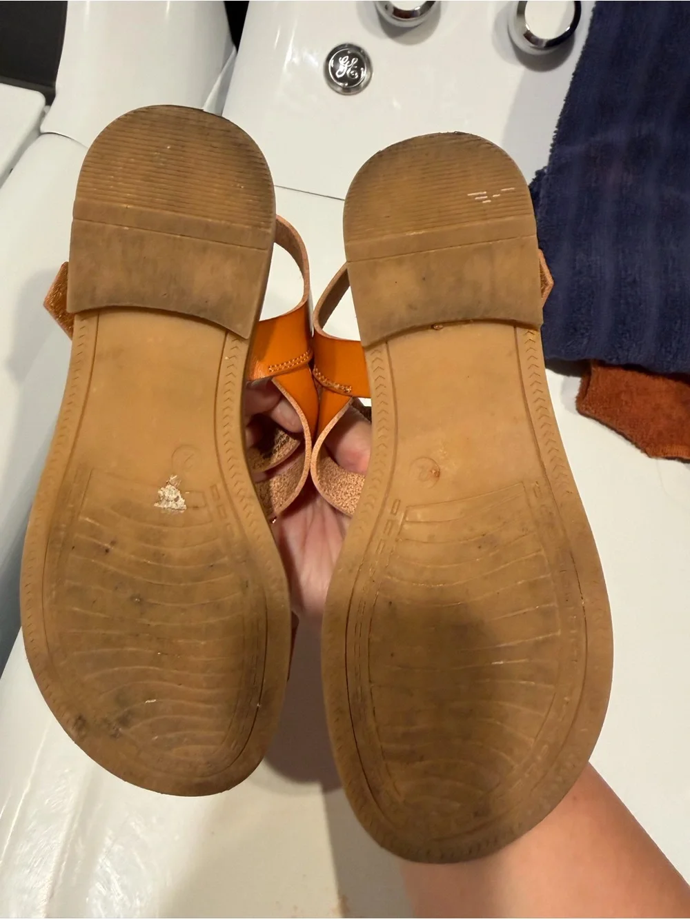 Girls leather sandals